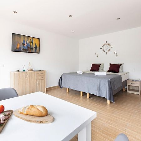 Galeon Apartamenty Mikołajki Exteriör bild